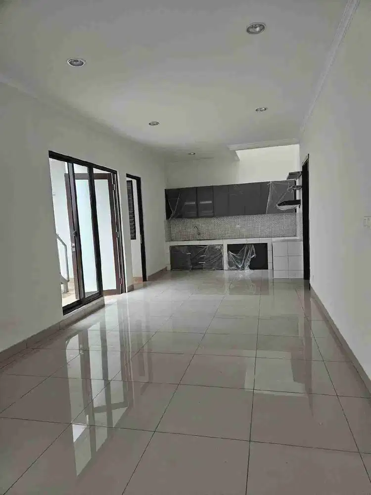 rumah mewah Di summarecon