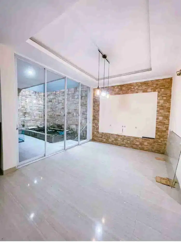 Jual Murah Rumah Green Lake City Cluster Amerika Latin 8x18 Jakarta Barat