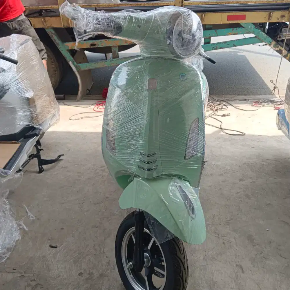 New motor listrik vespa tesla garansi resmi 100%