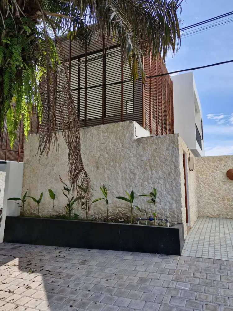 VILLA DIJUAL DALAM KOMPLEKS DI NUSA DUA READY UNIT