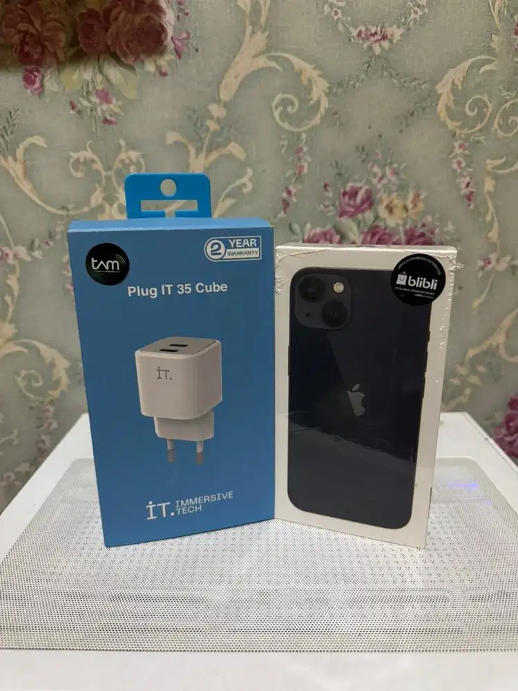 iPhone 13 Baru SEGEL Garansi Resmi iBox