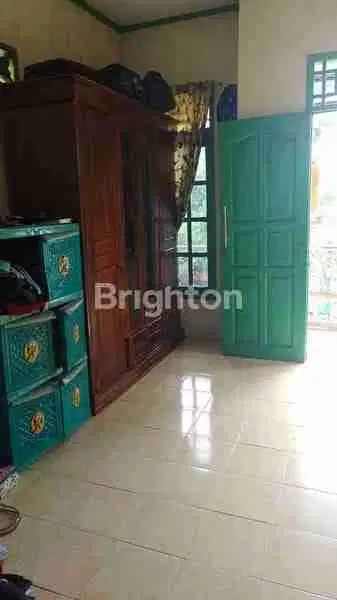 Ruko 3 lantai di jembatan besi