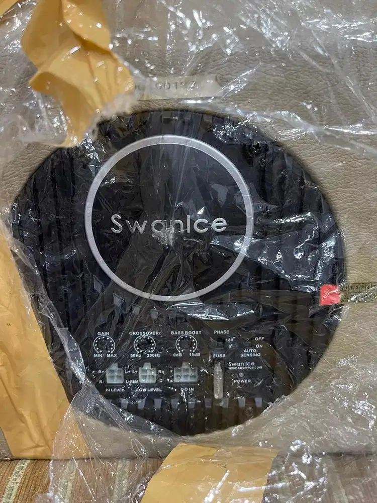 Subwoofer mobil swan ice