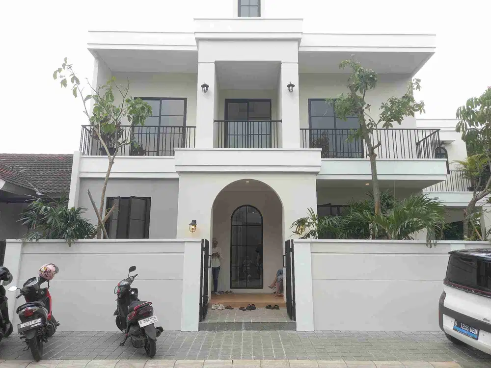Brand New House Kencana Loka BSD City