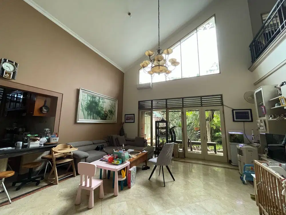 Rumah Asri di Kemanggisan dekat Binus, Jakarta Barat