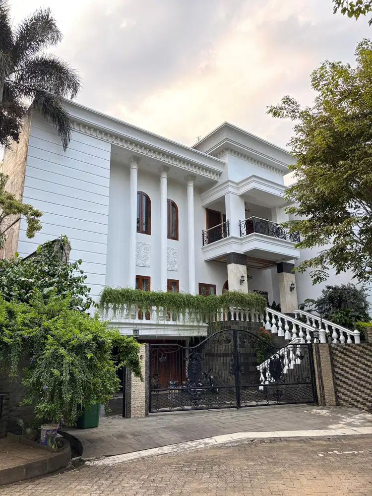 DIJUAL RUMAH MEWAH DI VILLA DUTA