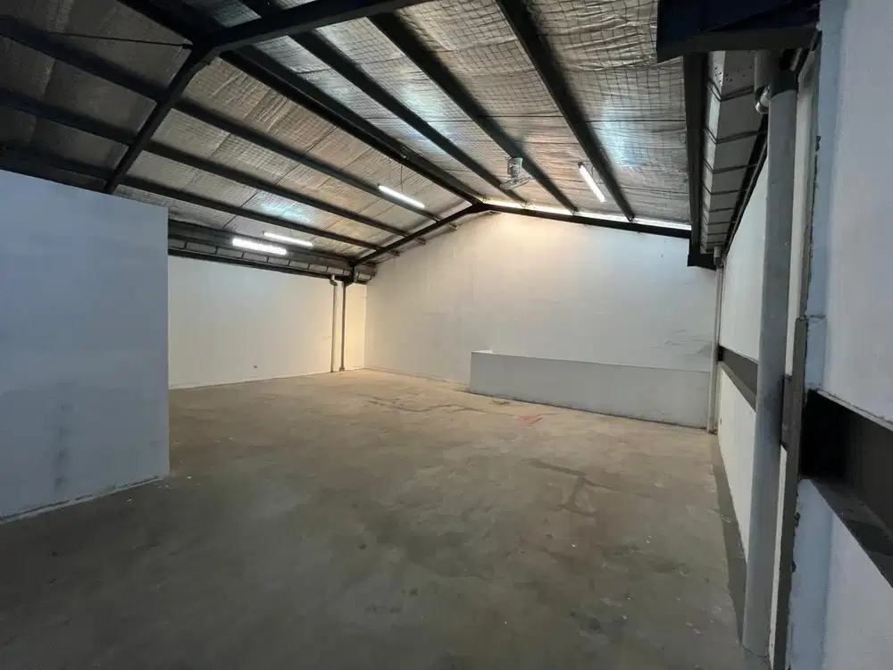 Di Sewakan Gudang Elang Laut Sentra terpadu III PIK