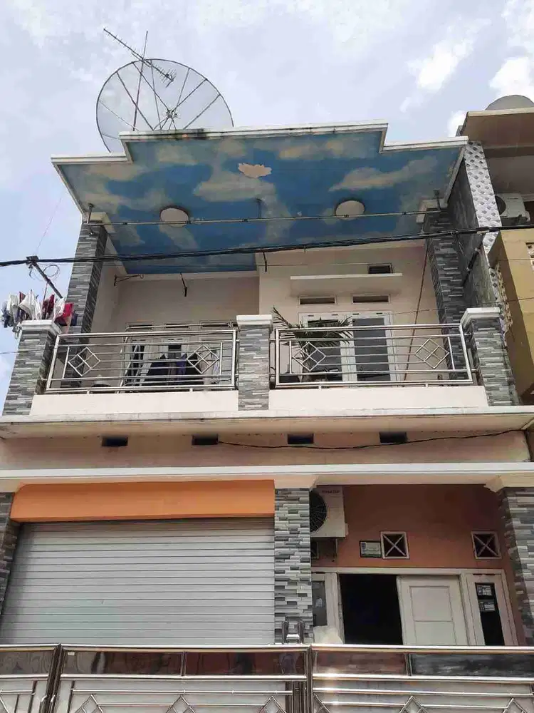 Dijual rumah 2 lantai di Karaba indah telukjambe Karawang