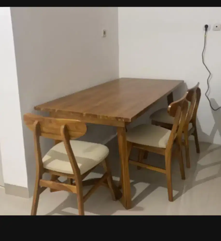 Meja makan kayu jati,meja makan minimalis