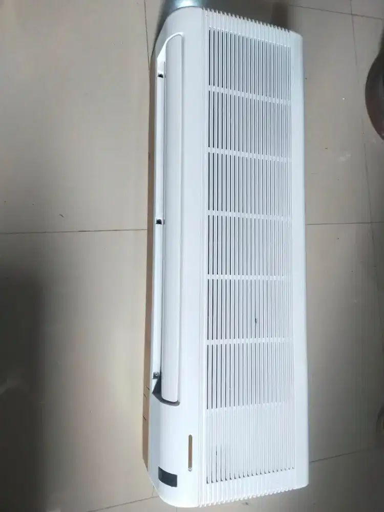 AC indoor saja 2 PK merk TECO , masih bagus , komplit dgn remote nya