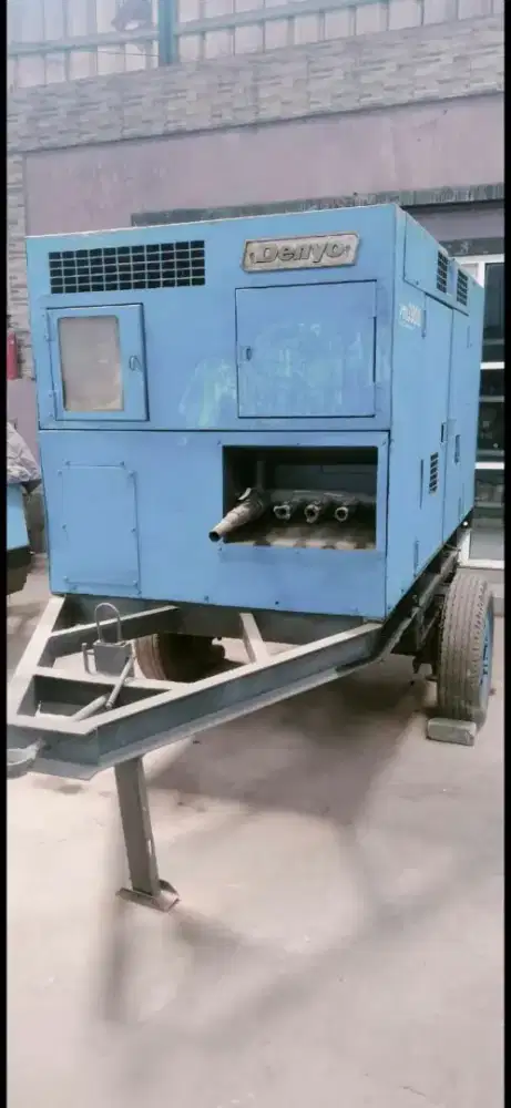 Kompresor udara Denyo DPS 390 s