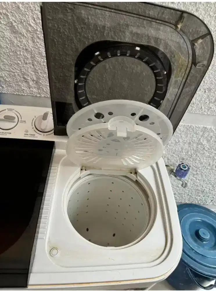 Dijual mesin cuci toshiba 2 tabung