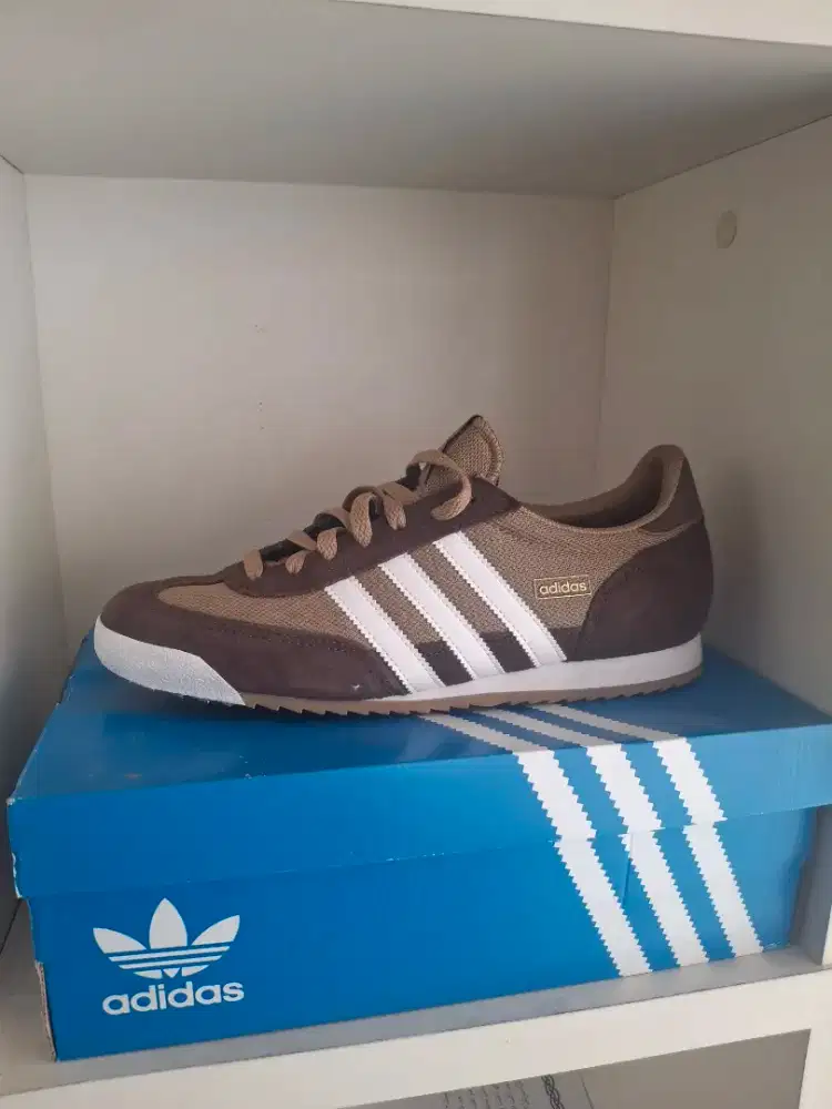 Sepatu ADIDAS R71 Original