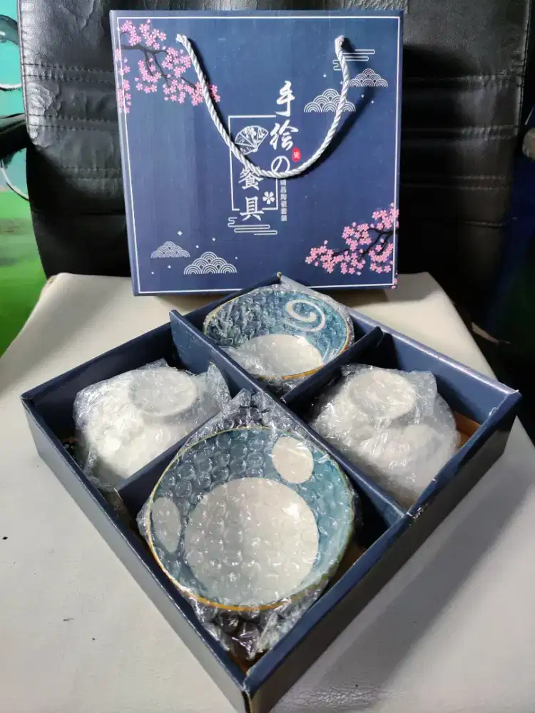 Mangkok keramik jepang isi 4