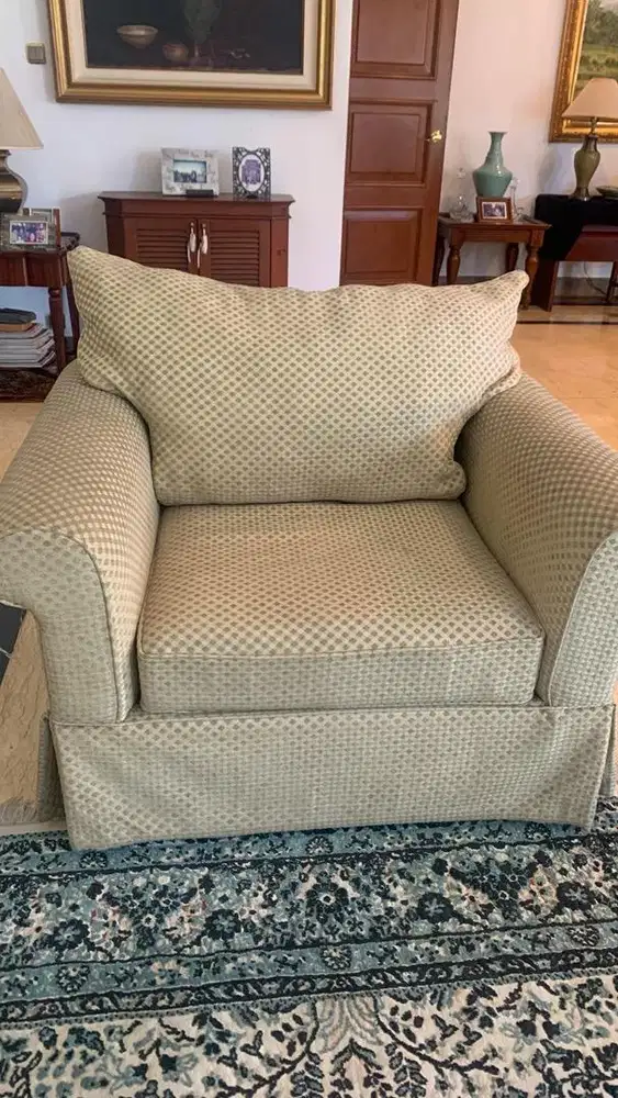 Fabric Arm Chair/ Sofa Single mewah