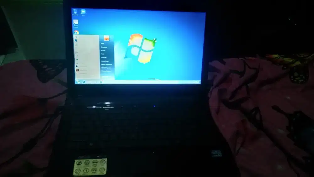 Leptop axio core i3