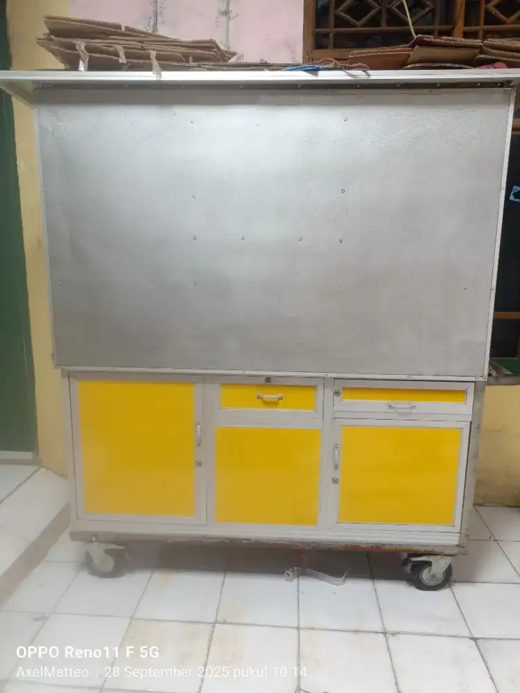 Dijual cepat Gerobak Serba Guna