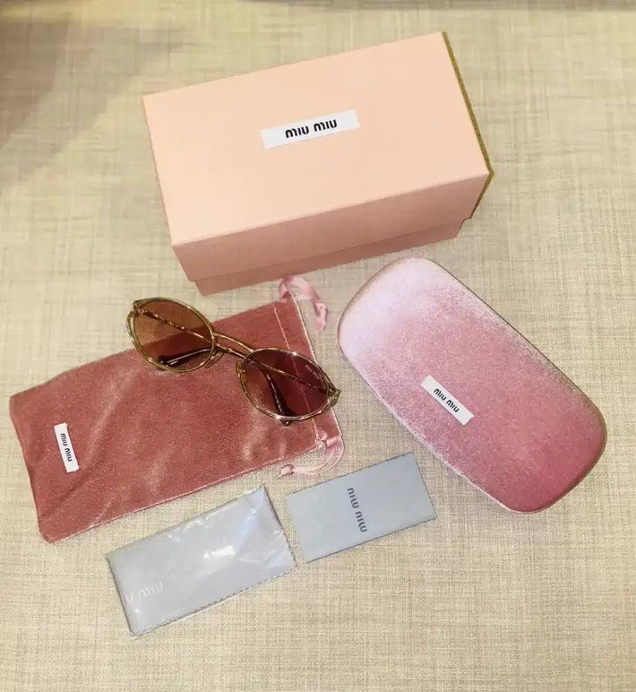 Kacamata Miu Miu MU 52YS , GLD SHN, VLT G