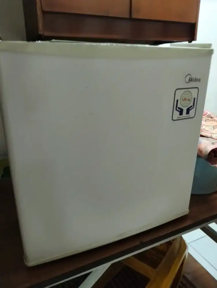 Kulkas 1 pintu anak kost kamar pribadi kulkas kecil