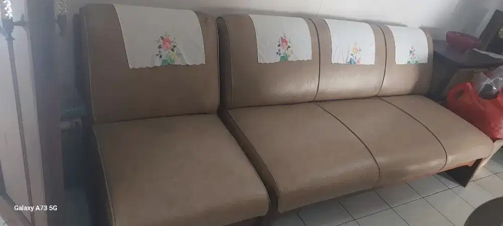 Sofa 3 seater plus ruang tamu jati