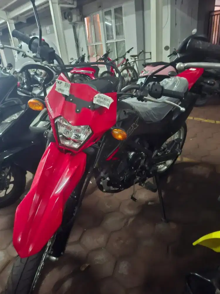 Dijual KLX 150 SM 2024 - Murah 30 Juta! Hemat 8 Juta dari Dealer