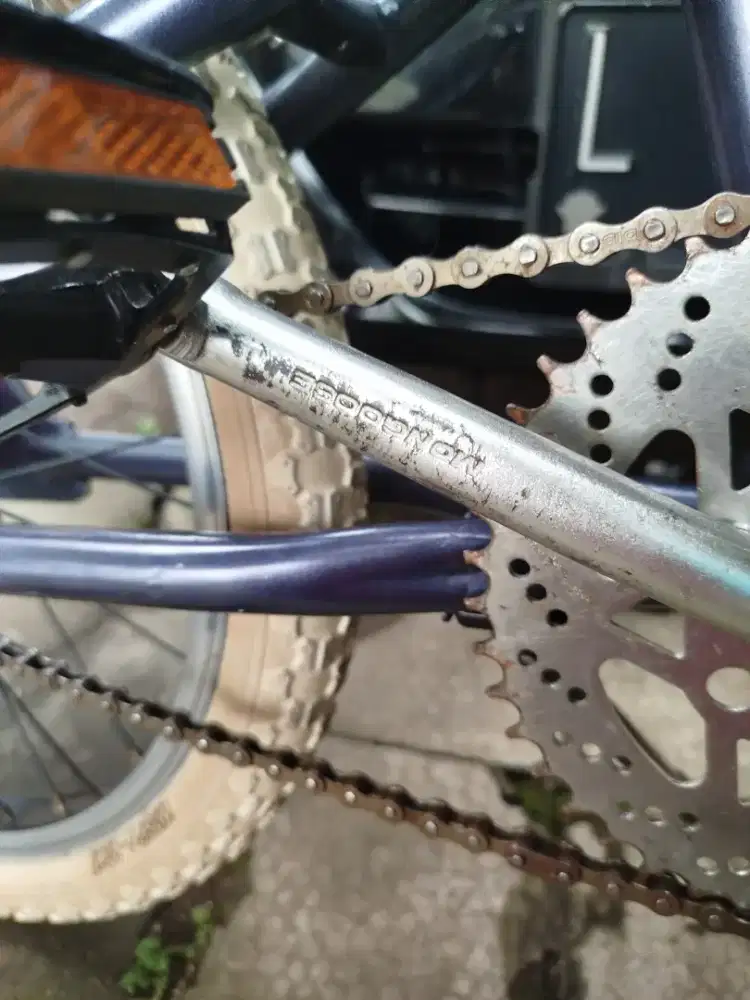 Sepeda bmx mongoosee frestyle rem rotor ada no seri