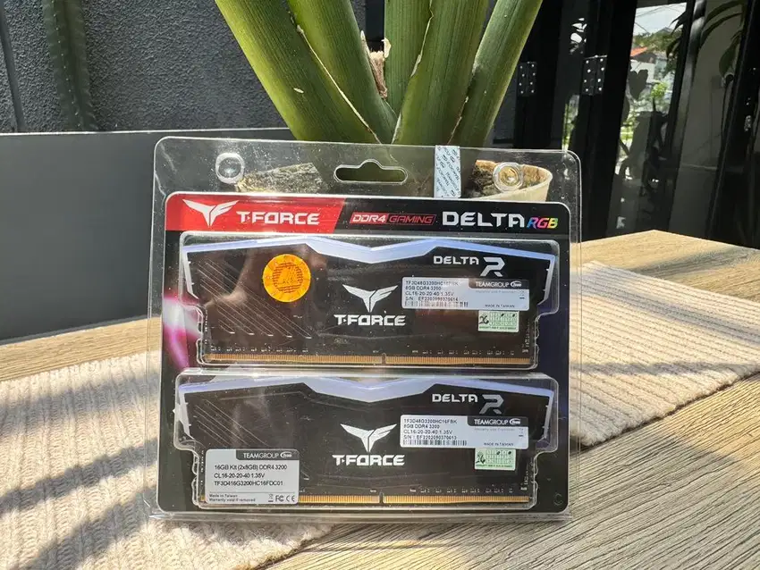 Memory Ram TEAM T-FORCE DELTA RGB (2x8 pc 3200) 16GB DDR4 KIT 3200 MHz