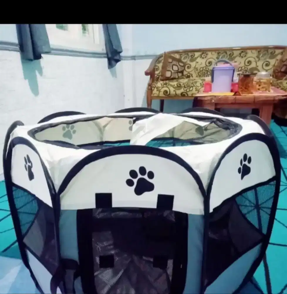 Kandang kucing portable