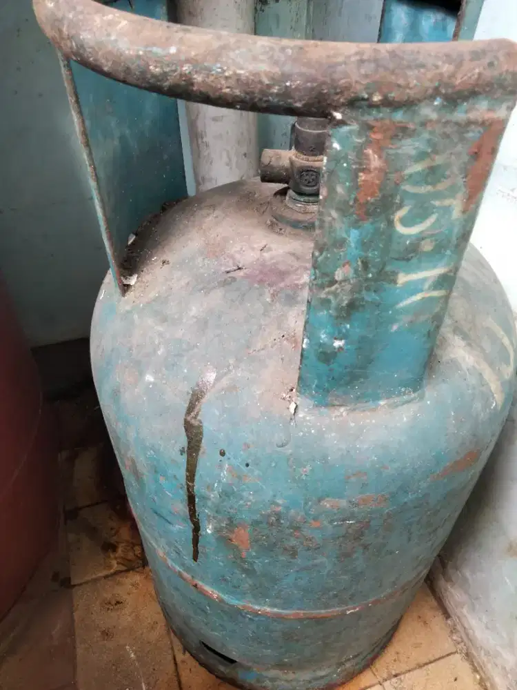 Tabung gas elpiji 12 kg kosong