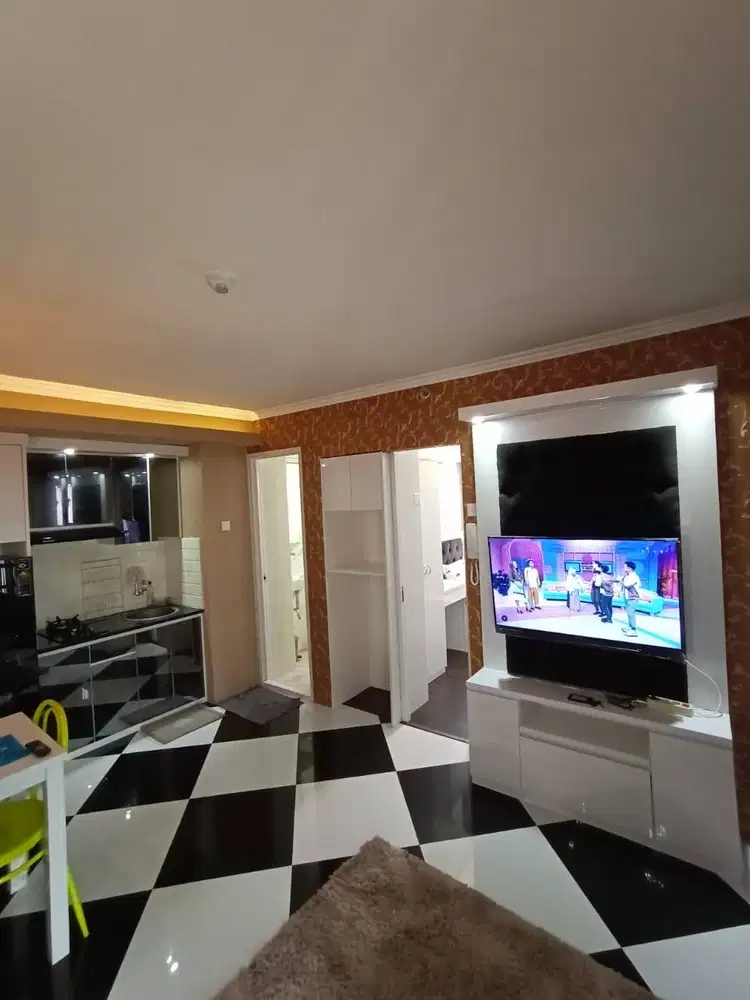 SEWA 3BR FURNIST APARTEMEN BASSURA CITY