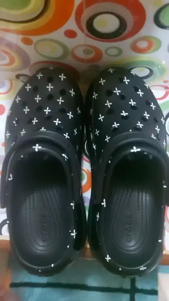 Djual sendal crocs mega crus blm pernah dpake