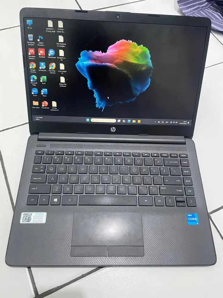 Merek HP 240 G8 Notebook PC