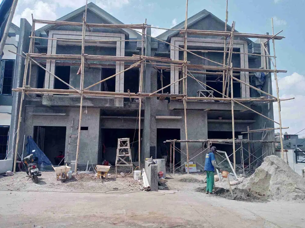 RUMAH 2 LANTAI 4 MENIT KE EXIT TOL SETU CIPAYUNG