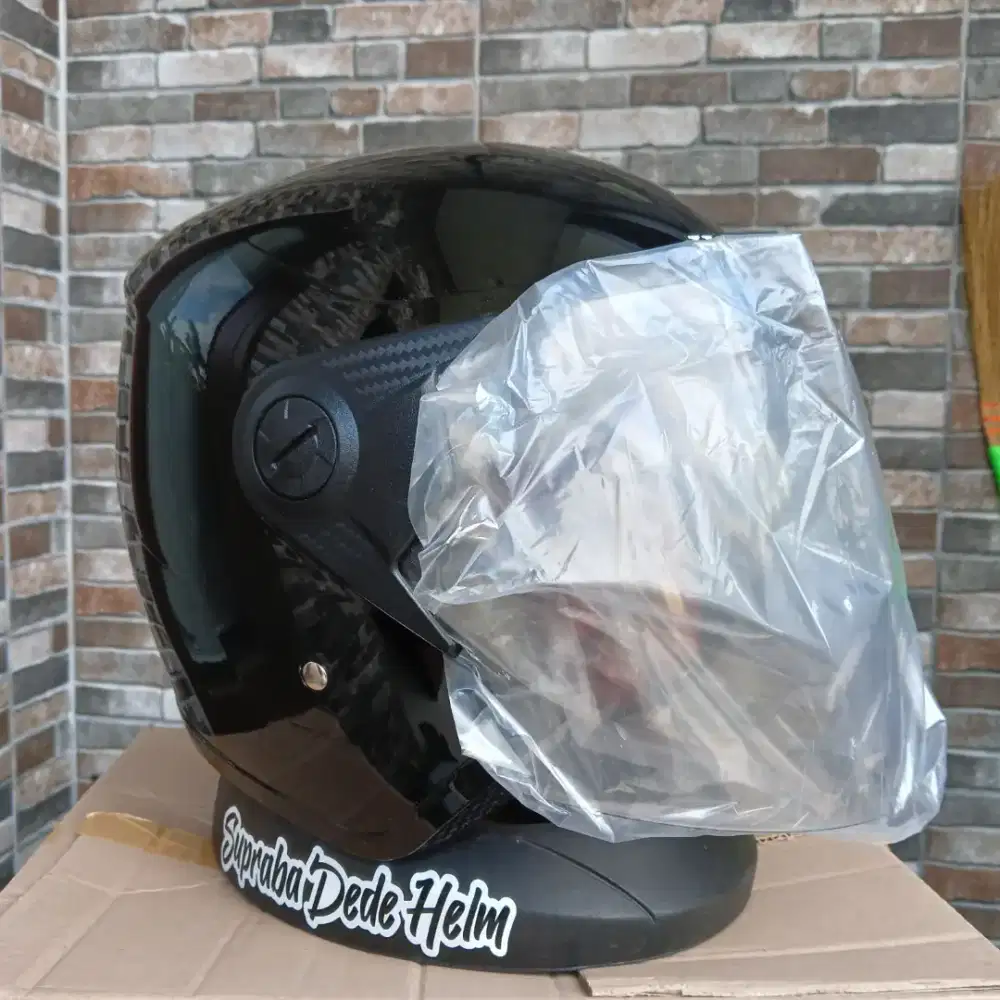 Helm PCX baru Original Dealer Lokasi Batuyang