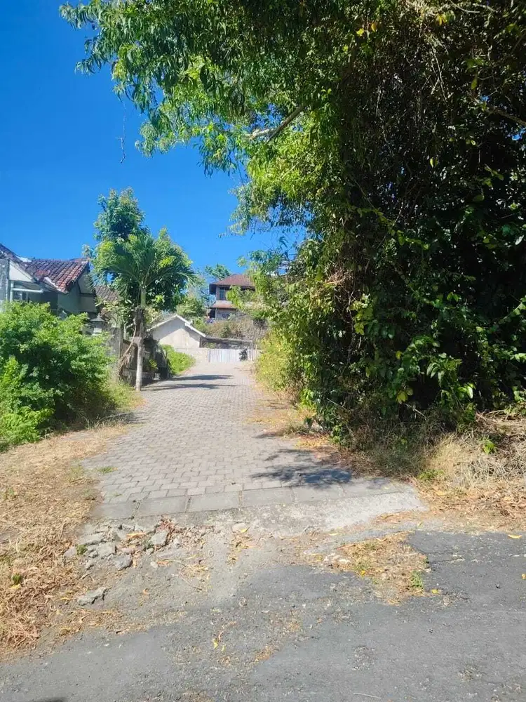 TANAH 2 PLOT TANAH KECIL UNGASAN. KUTA SELATAN, BALI