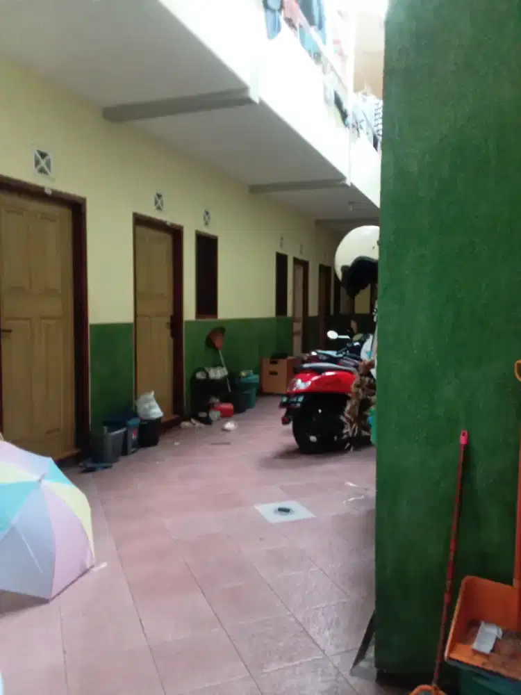 Jual kos full isi 14 kamar mandi dalam akses mobil samping UB malang