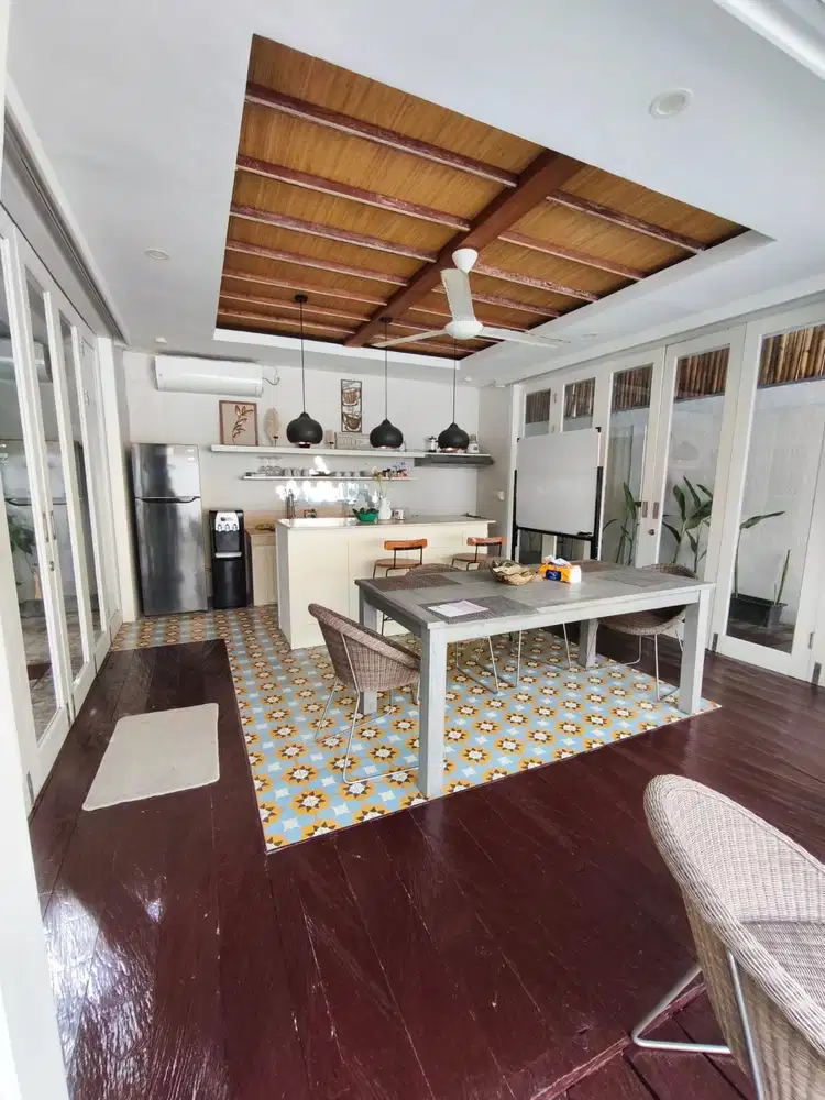 VILA MODERN MINIMALIS KARANG SUWUNG BERAWA