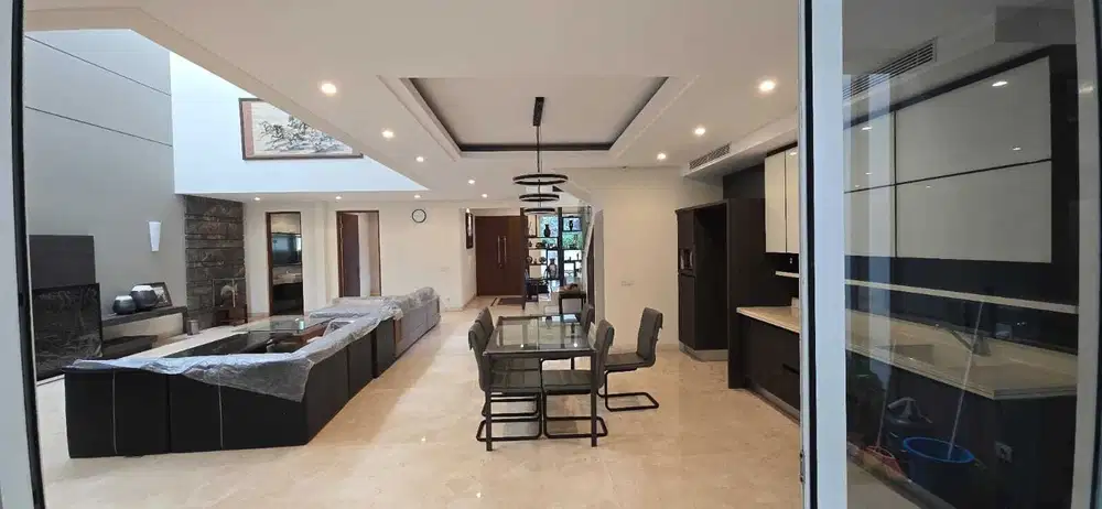 JUAL CEPAT RUMAH JL. KLUNGKUNG, MEGA KUNINGAN, JAKARTA SELATAN (NEGO)