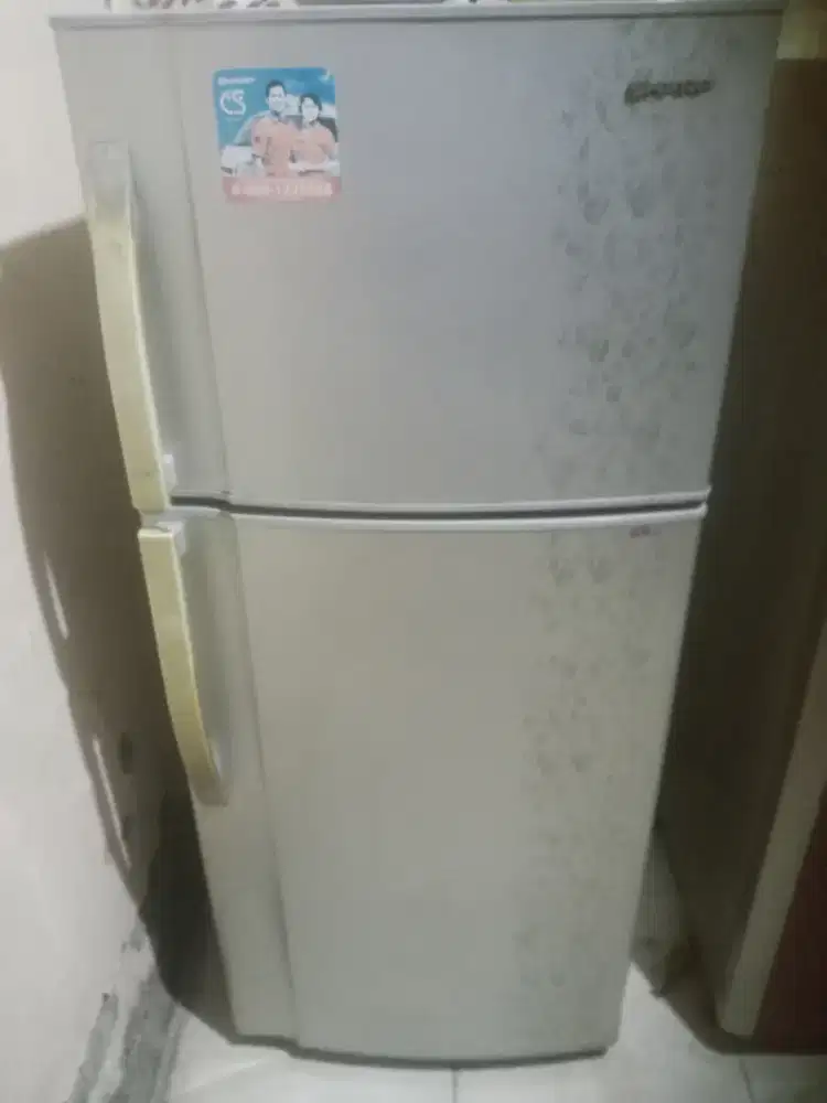 Kulkas Sharp 2 pintu