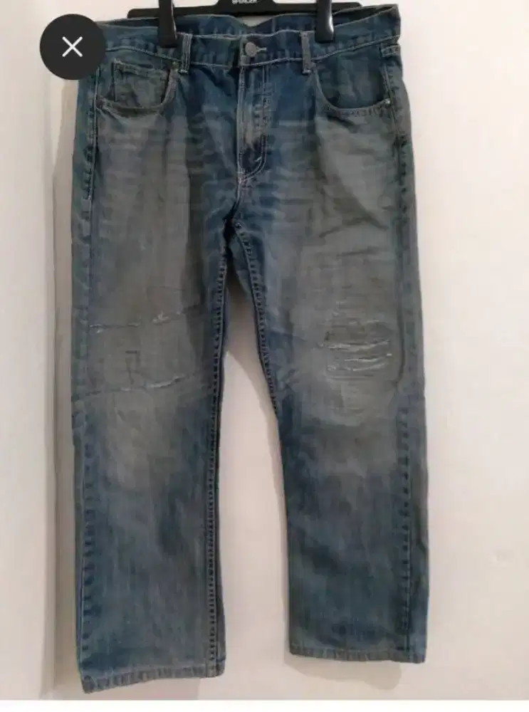 Dijual Preloved Celana panjang jeans Levis