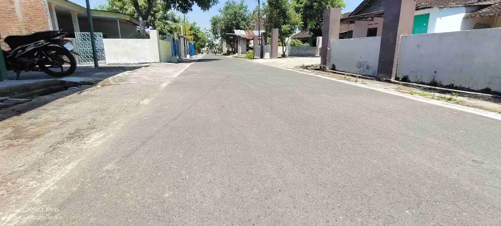 Dijual pekarangan strategis untuk investasi atau tempat tinggal di gedongan colomadu