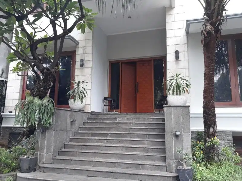 JUAL CEPAT RUMAH MEWAH JL. MANGUNSARKORO, MENTENG, JAKARTA PUSAT