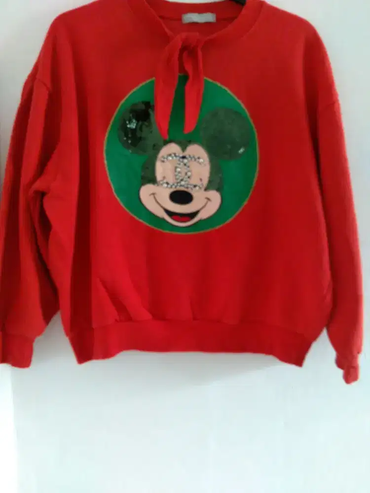 Dijual Preloved sweater crewneck miki brand Black Madonna