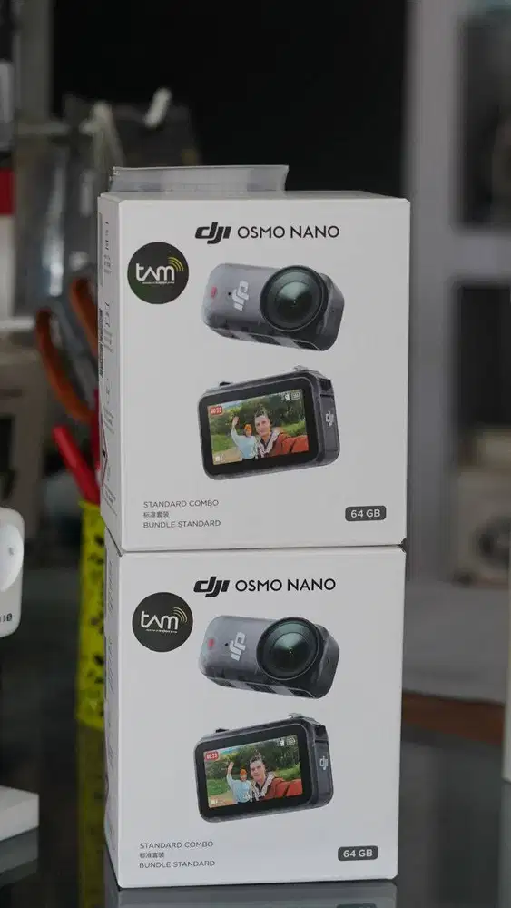 DJI Osmo Nano - Wearable Camera for Versatile Perspectives - 64 GB