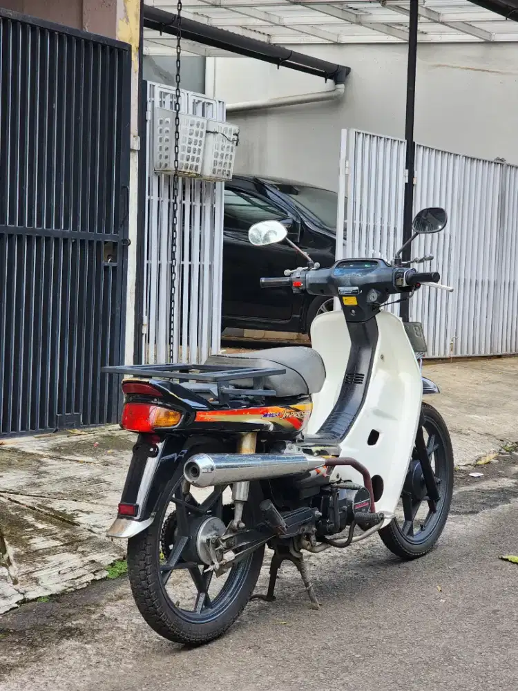 Astrea Impressa Tahun 2000