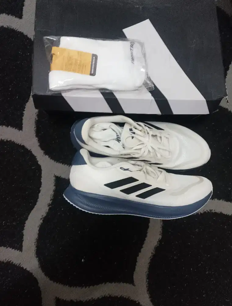 Sepatu Adidas RunFalcon 5