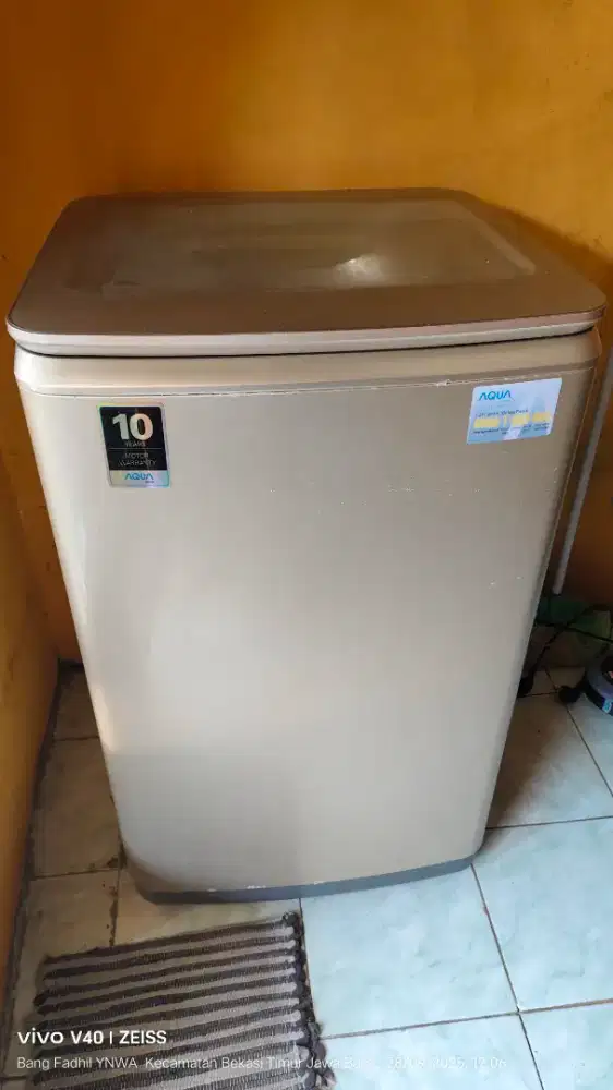 Mesin cuci Aqua AQW 122 Dd