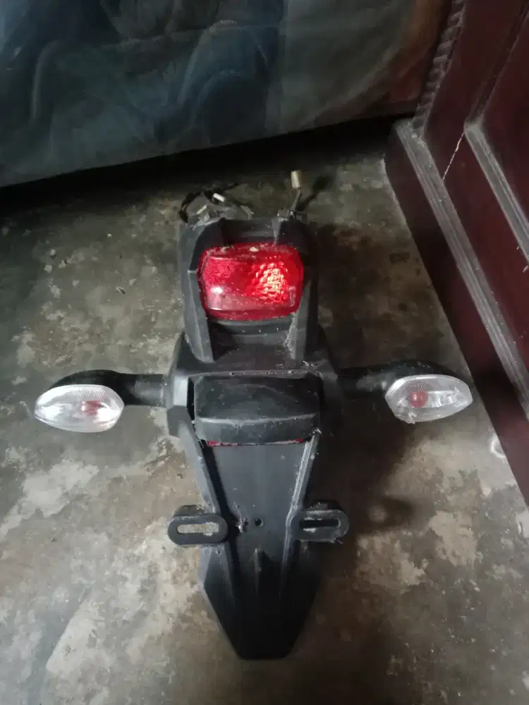 Spakbor belakang Yamaha WR 155