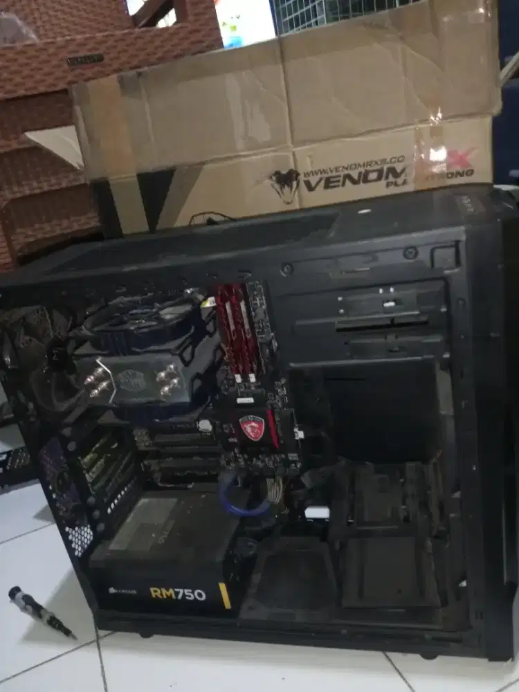 Komputer rakitan casing Venom RX