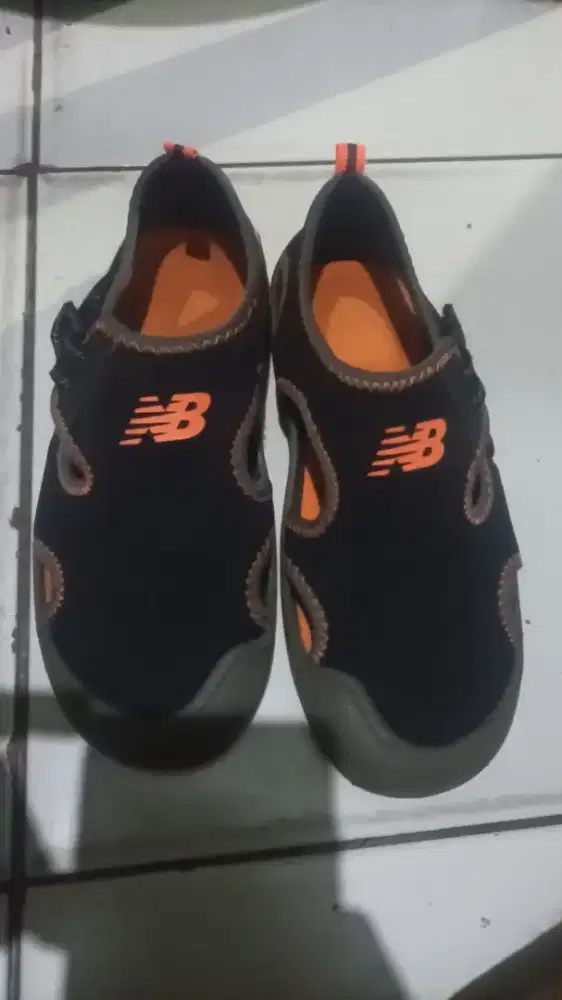 Sepatu sendal new balance kidz cruiser size 32,5